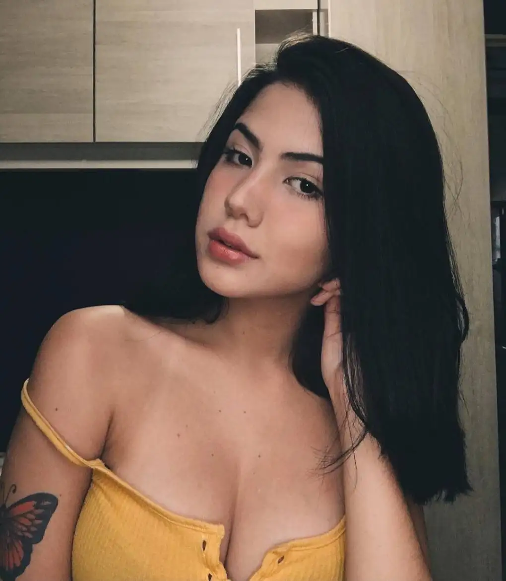 Yalova olgun Escort Esengül